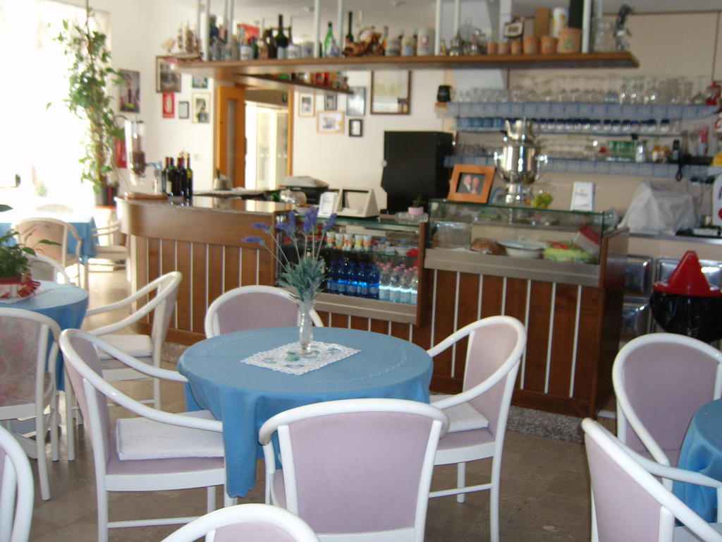 Hotel Villa Carla Grado Buitenkant foto