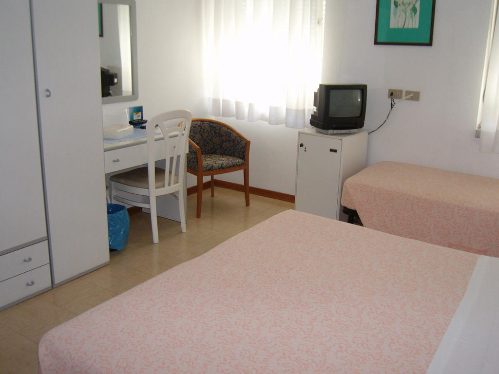 Hotel Villa Carla Grado Kamer foto