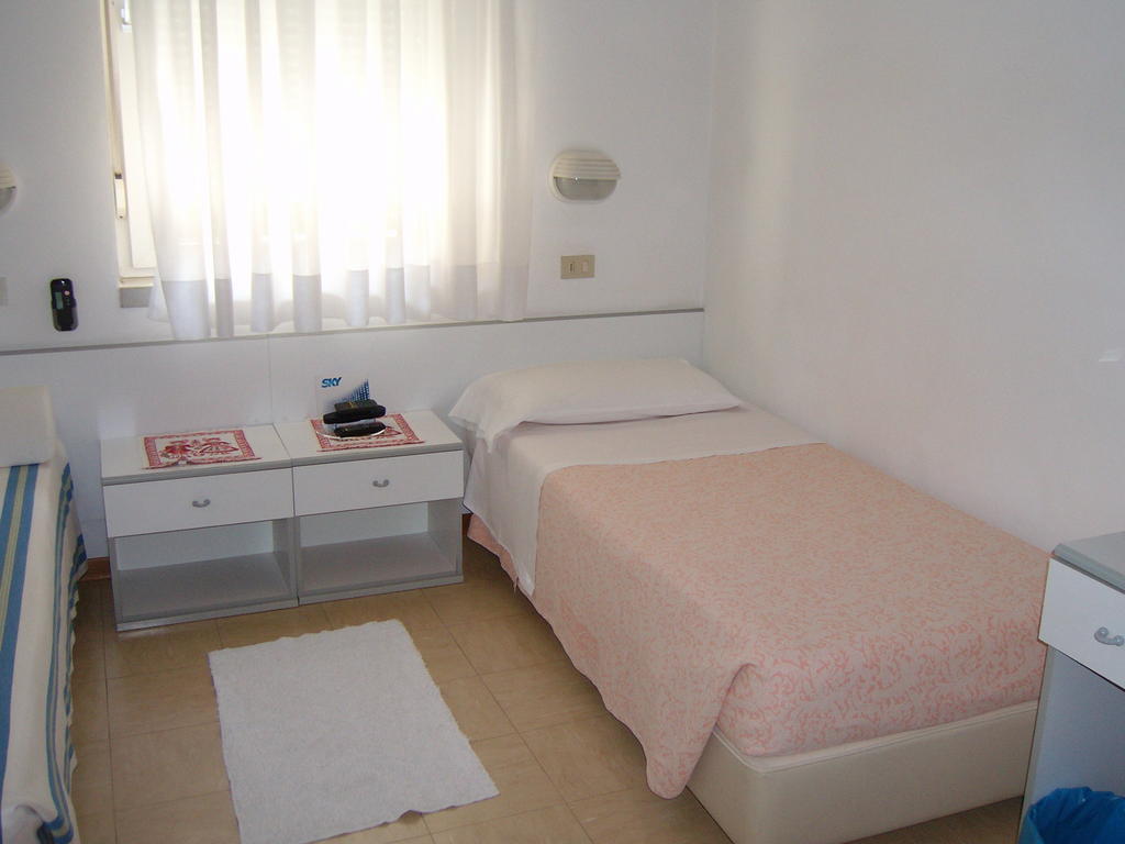 Hotel Villa Carla Grado Kamer foto